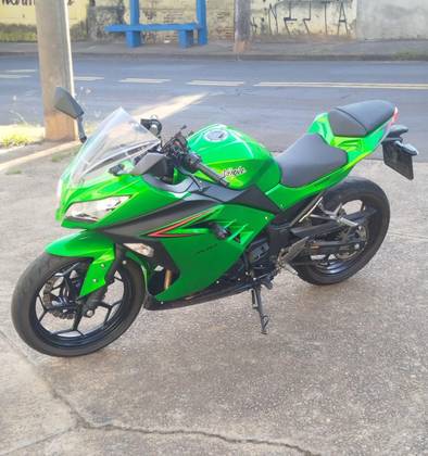 KAWASAKI NINJA 300 KAWASAKI NINJA 300